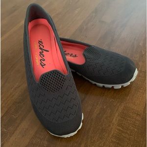 SKECHERS Ladies Gray Memory Foam Slip On